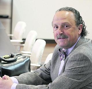 Perfil Carlos García-Ochoa